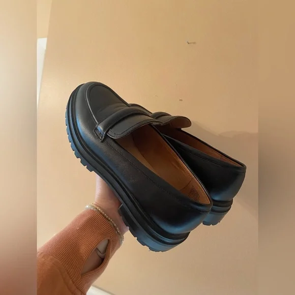 Madewell Black Leather Loafers - Picture 2 of 8